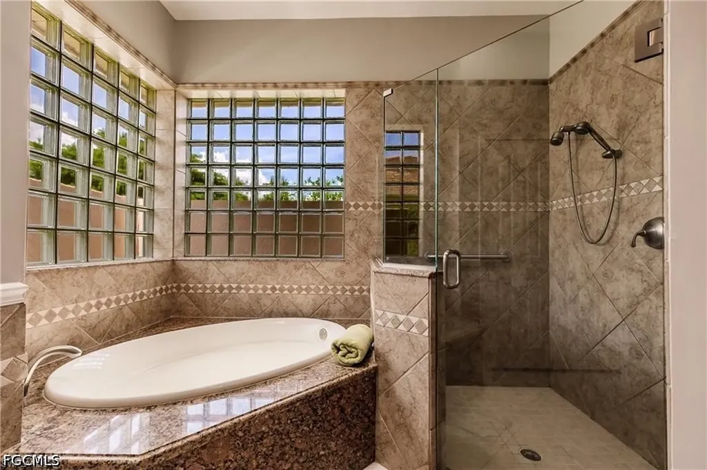 9811 Ensign Court Fort Myers FL 33919