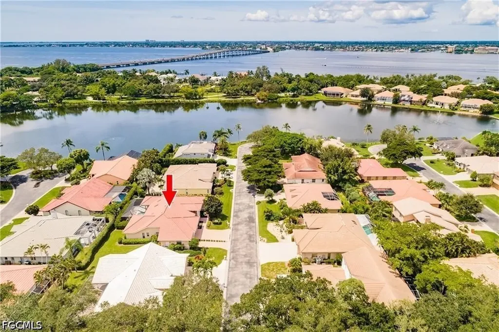 9811 Ensign Court Fort Myers FL 33919