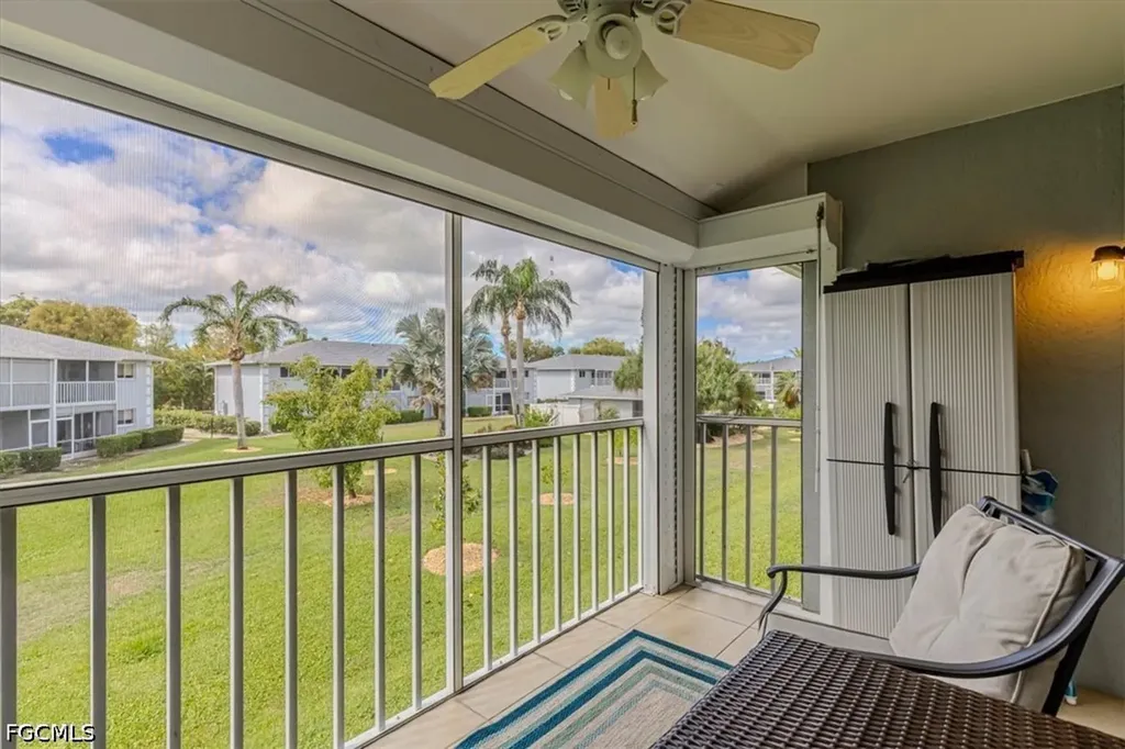 8180 Summerlin Village Circle Fort Myers FL 33919