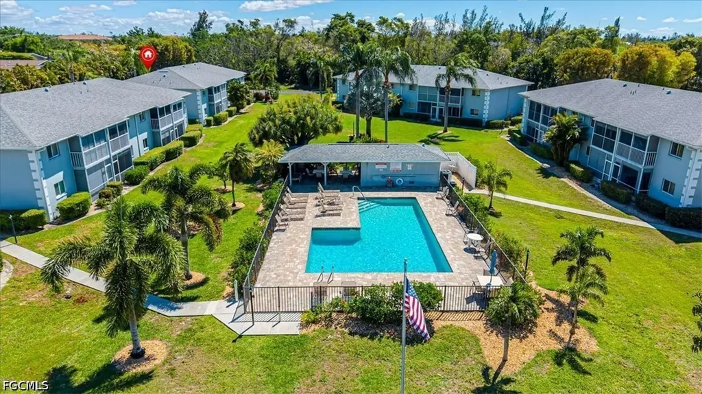 8180 Summerlin Village Circle Fort Myers FL 33919