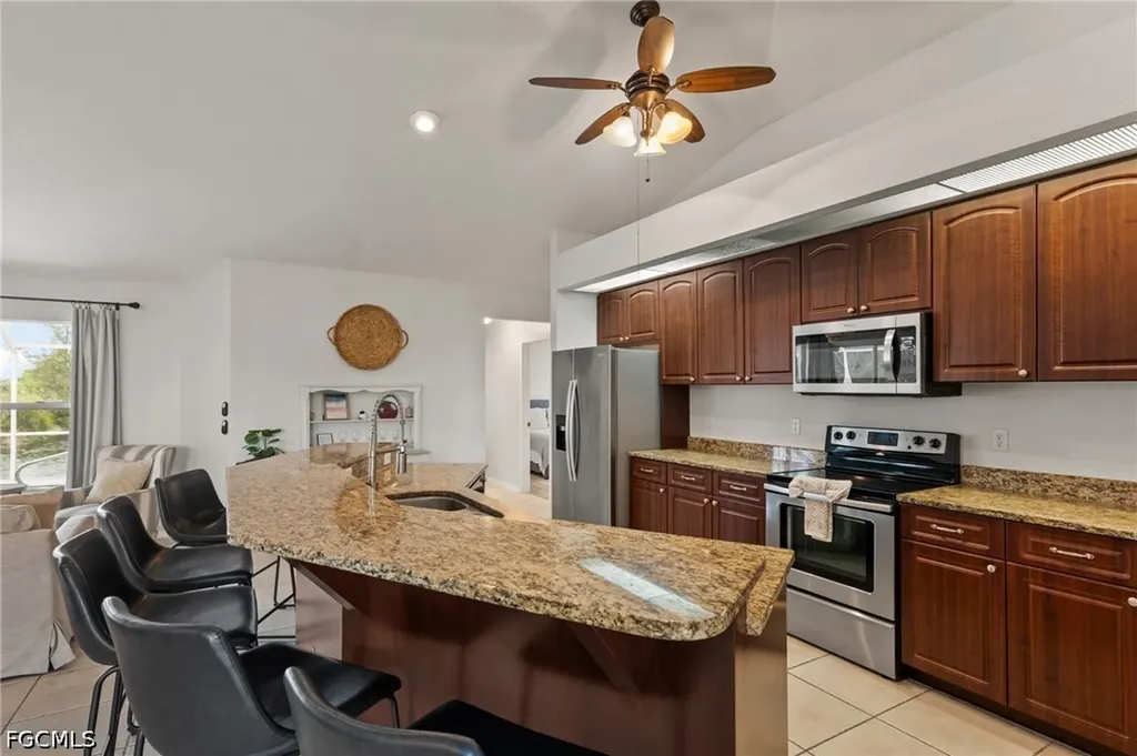 519 NE 19th Terrace Cape Coral FL 33909