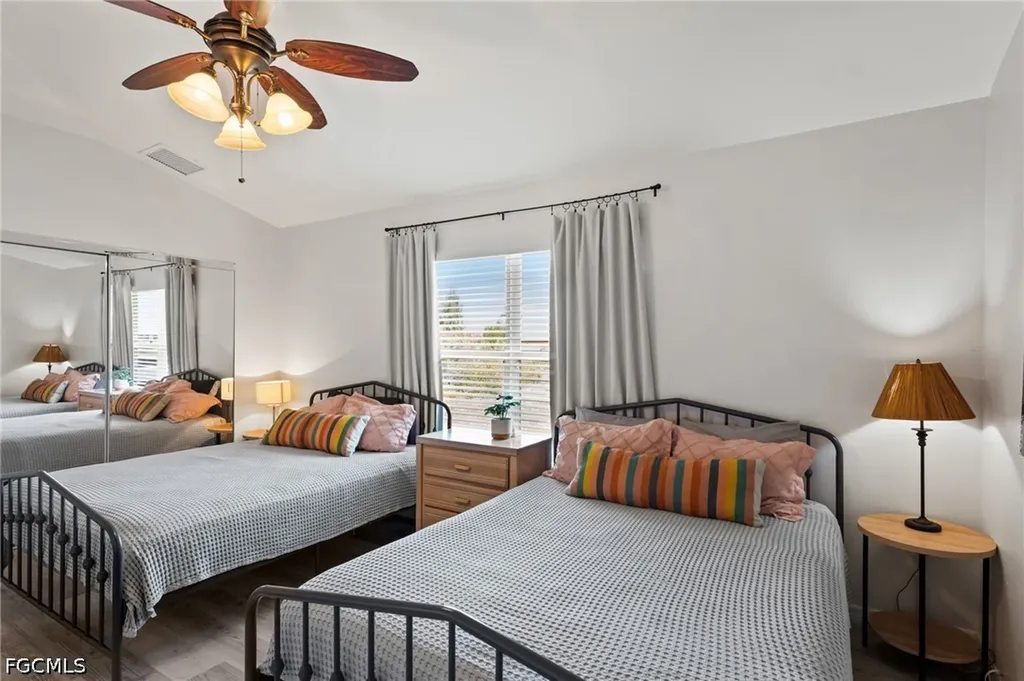519 NE 19th Terrace Cape Coral FL 33909