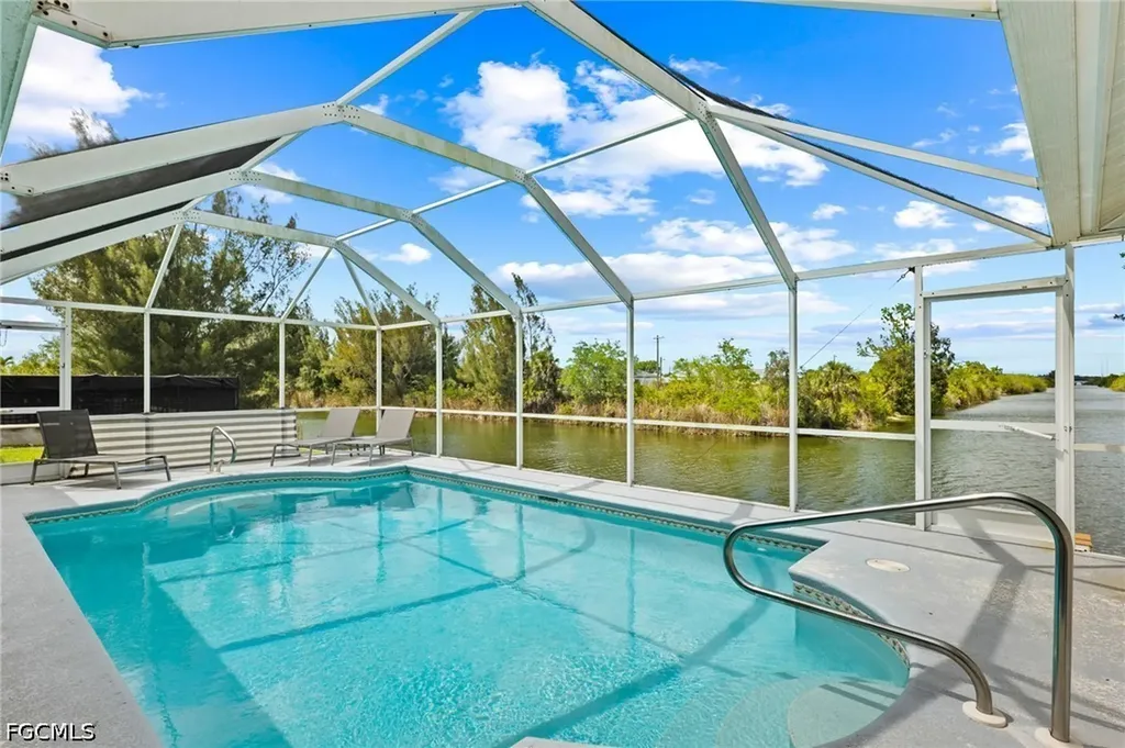 519 NE 19th Terrace Cape Coral FL 33909