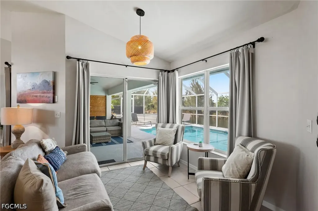 519 NE 19th Terrace Cape Coral FL 33909