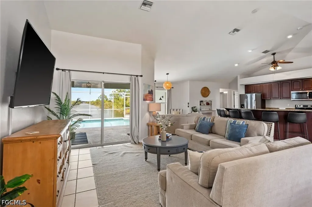519 NE 19th Terrace Cape Coral FL 33909