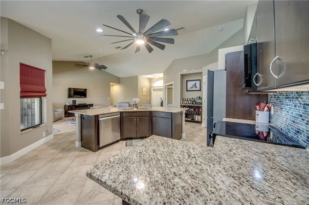 515 SW 29th Terrace Cape Coral FL 33914