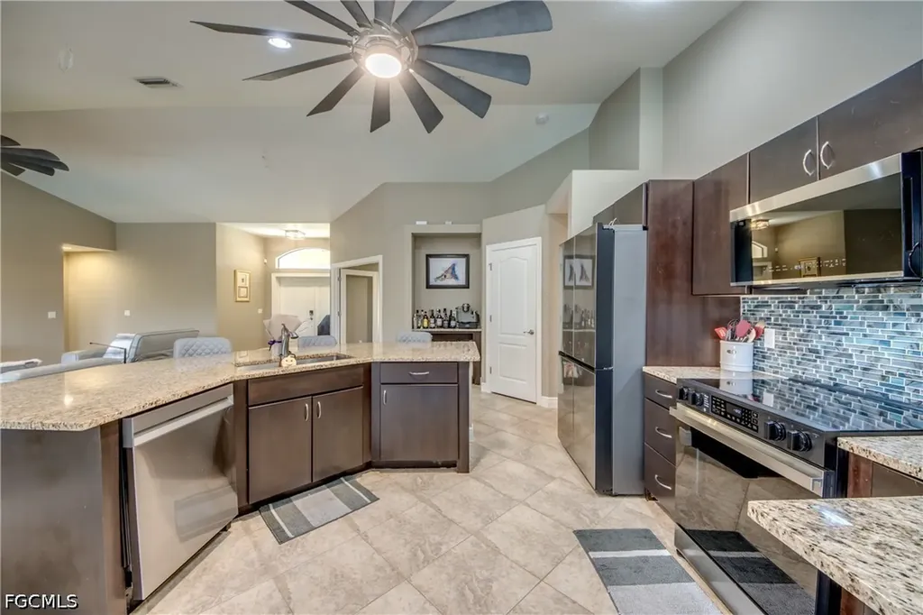 515 SW 29th Terrace Cape Coral FL 33914