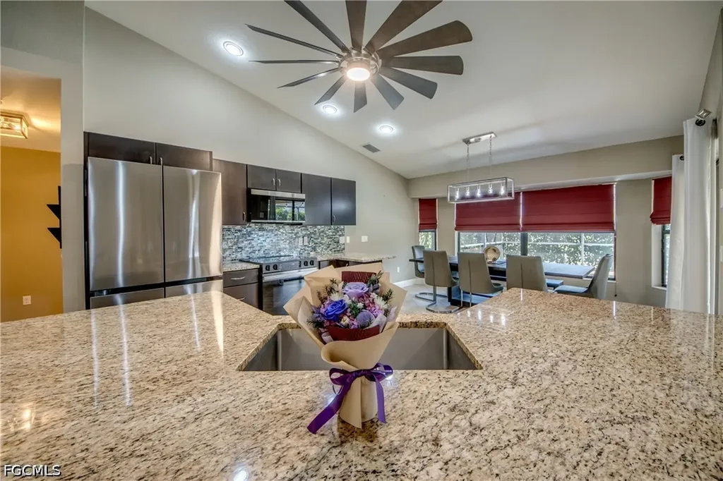 515 SW 29th Terrace Cape Coral FL 33914