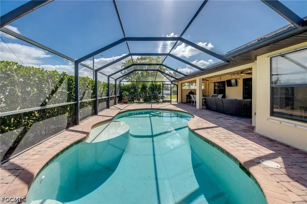 515 SW 29th Terrace Cape Coral FL 33914