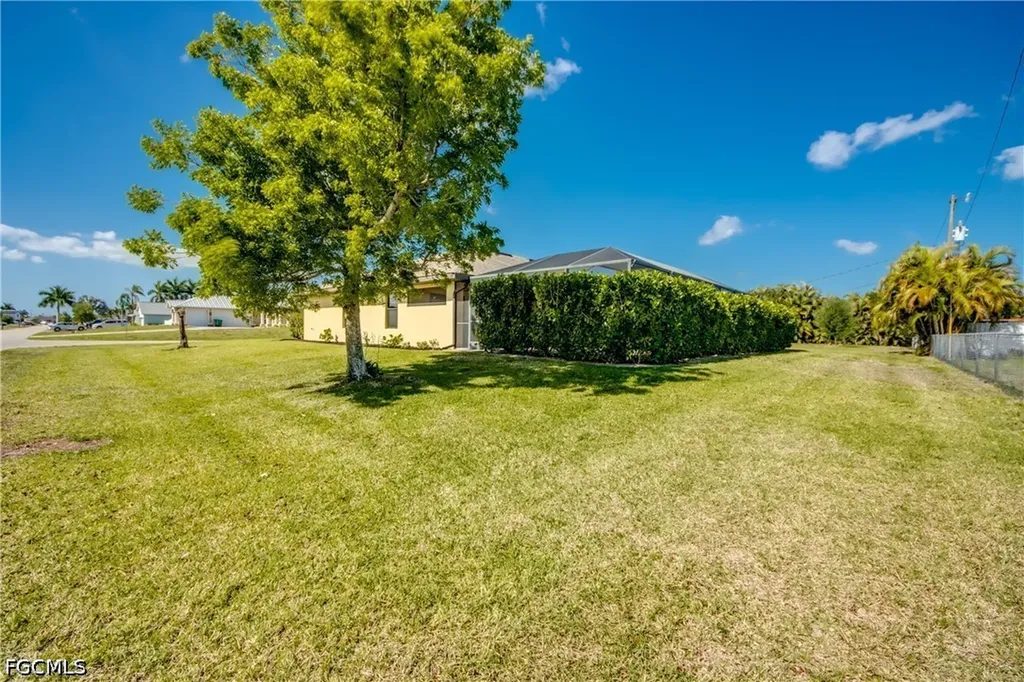 515 SW 29th Terrace Cape Coral FL 33914