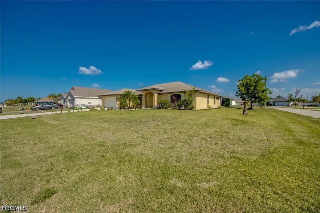 515 SW 29th Terrace Cape Coral FL 33914