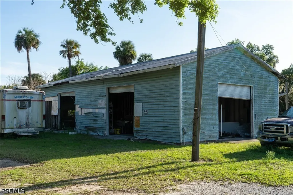 1095 N State Road 29 Labelle FL 33935