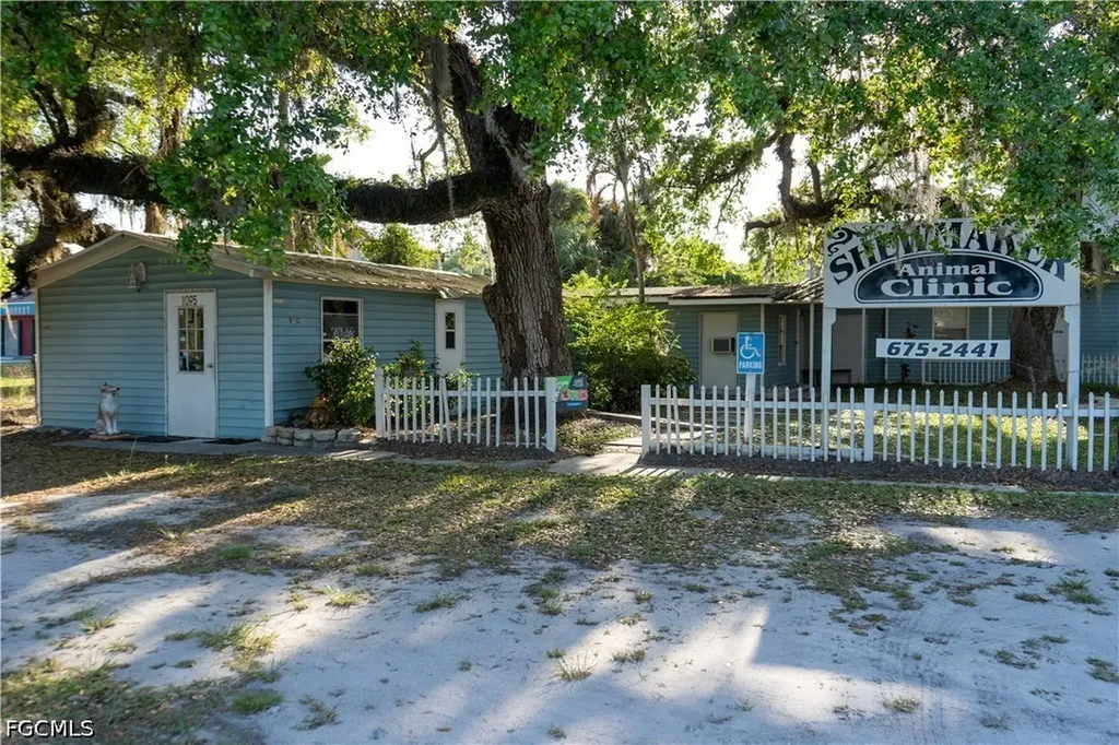 1095 N State Road 29 Labelle FL 33935
