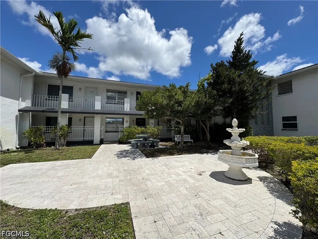 3817 Del Prado Boulevard S Cape Coral FL 33904