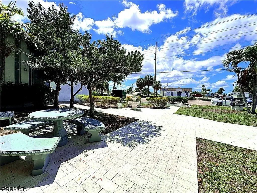 3817 Del Prado Boulevard S Cape Coral FL 33904