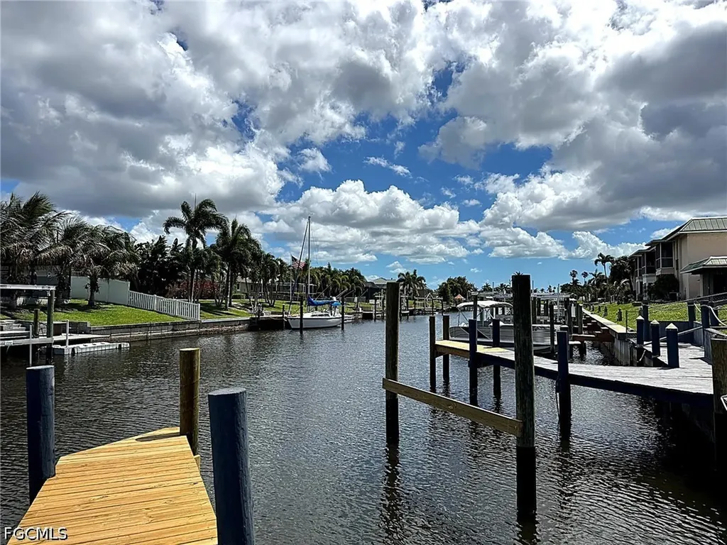 3817 Del Prado Boulevard S Cape Coral FL 33904