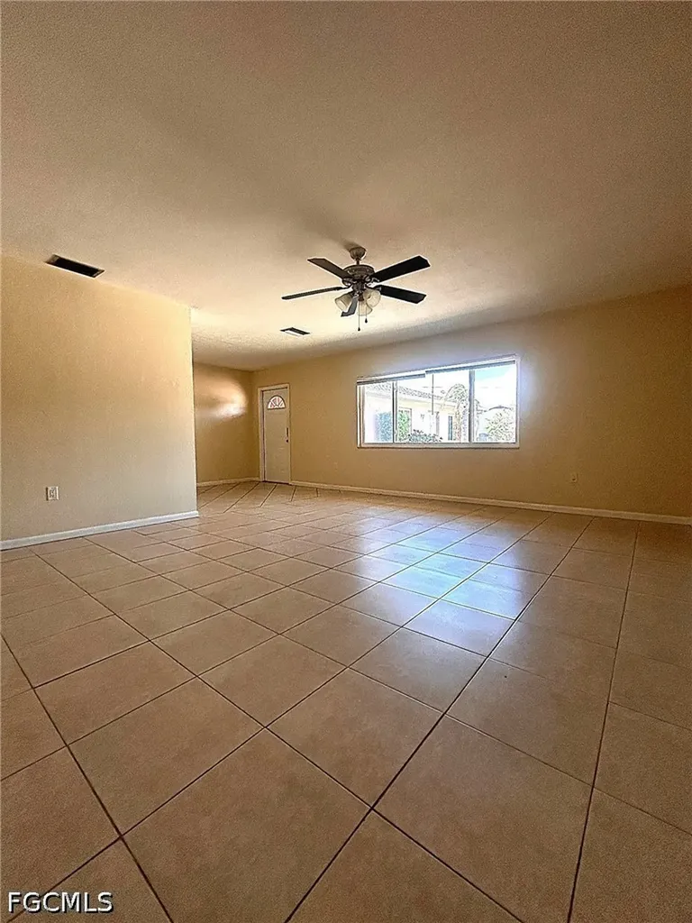 1232 SE 8th Street Cape Coral FL 33990