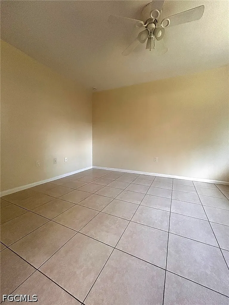 1232 SE 8th Street Cape Coral FL 33990