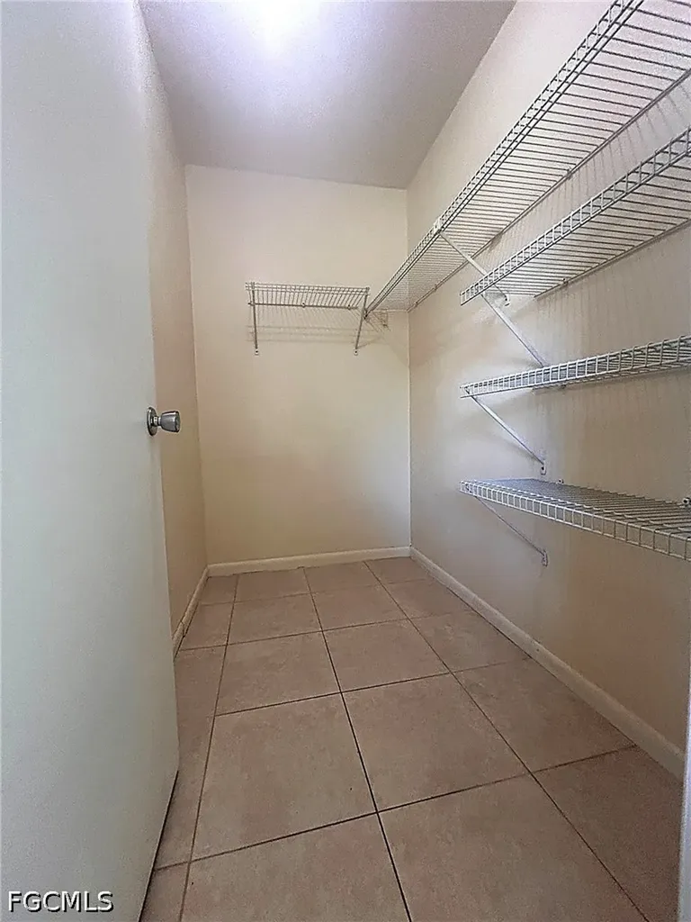1232 SE 8th Street Cape Coral FL 33990