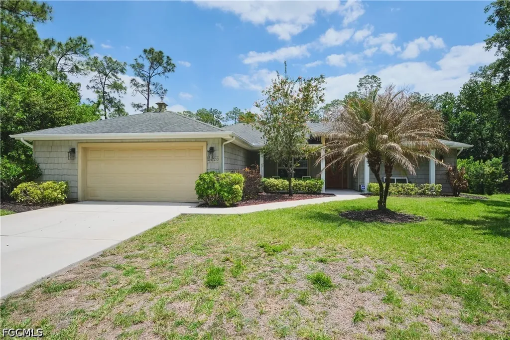 2220 Canton Avenue Alva FL 33920