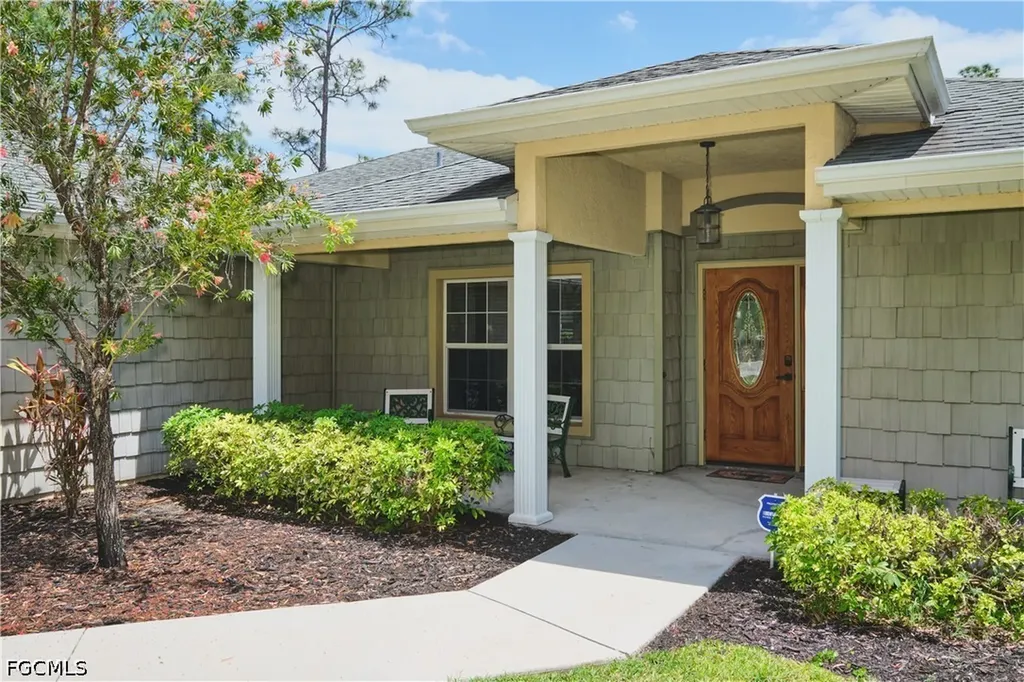 2220 Canton Avenue Alva FL 33920