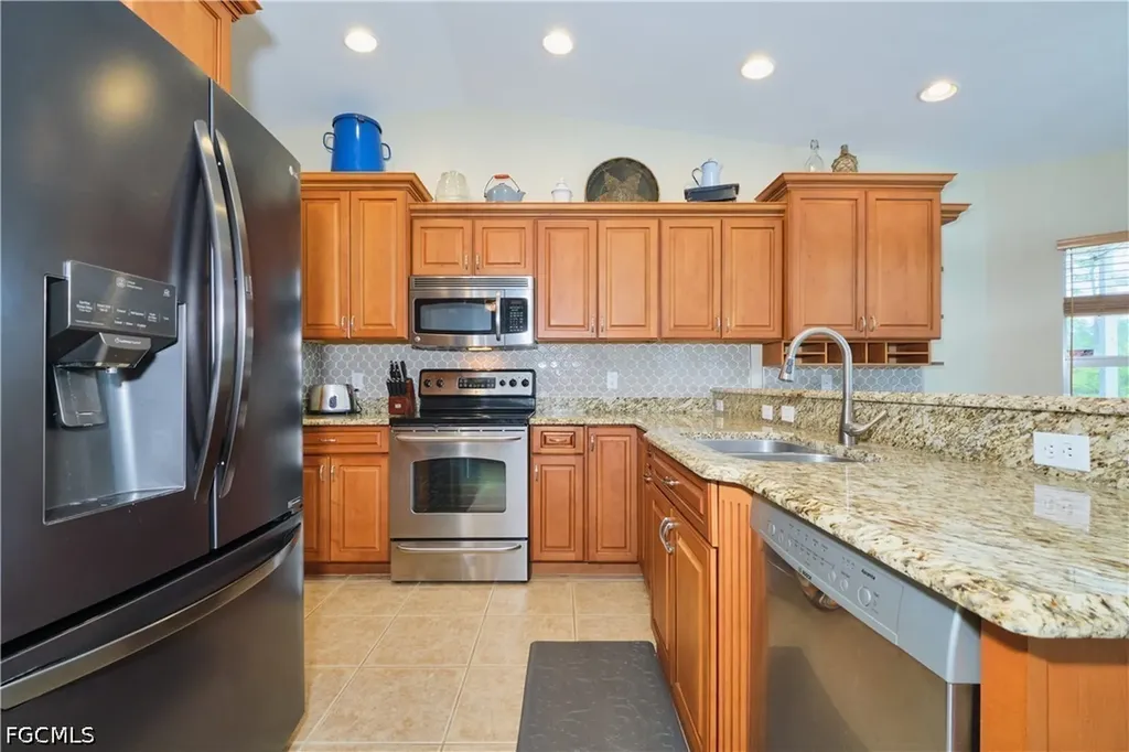 2220 Canton Avenue Alva FL 33920