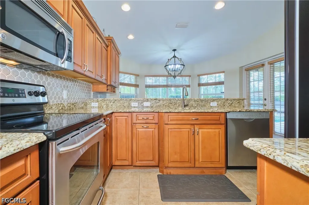 2220 Canton Avenue Alva FL 33920