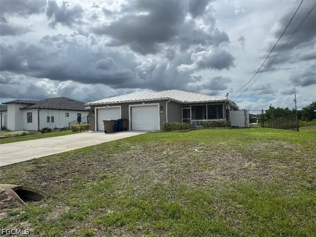 537/539 Alabama Road S Lehigh Acres FL 33974