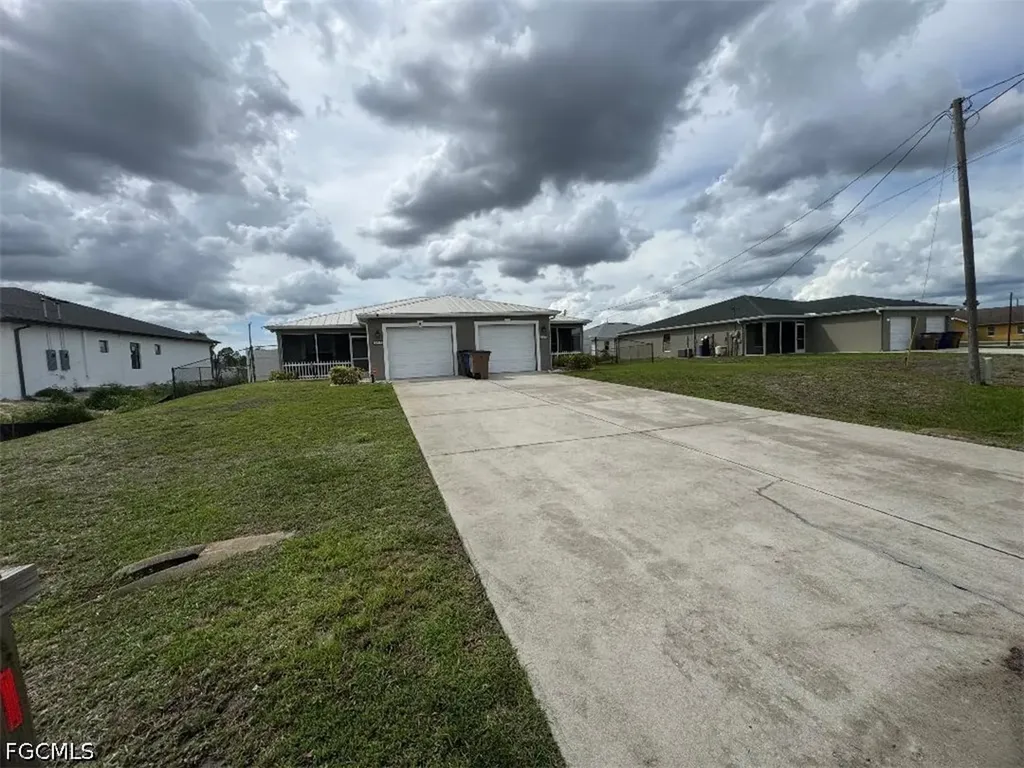 537/539 Alabama Road S Lehigh Acres FL 33974