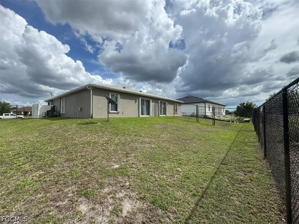 537/539 Alabama Road S Lehigh Acres FL 33974