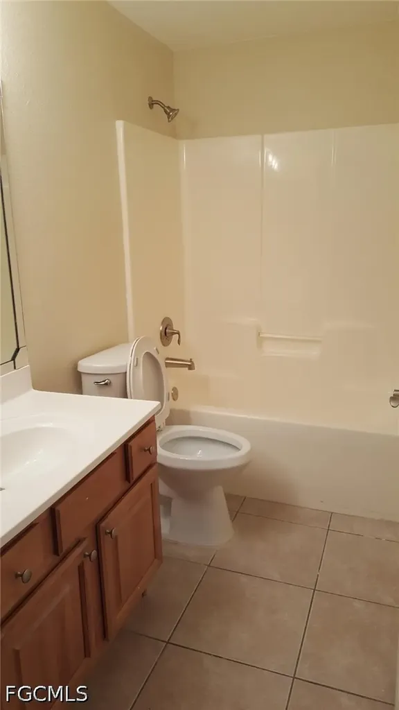 537/539 Alabama Road S Lehigh Acres FL 33974