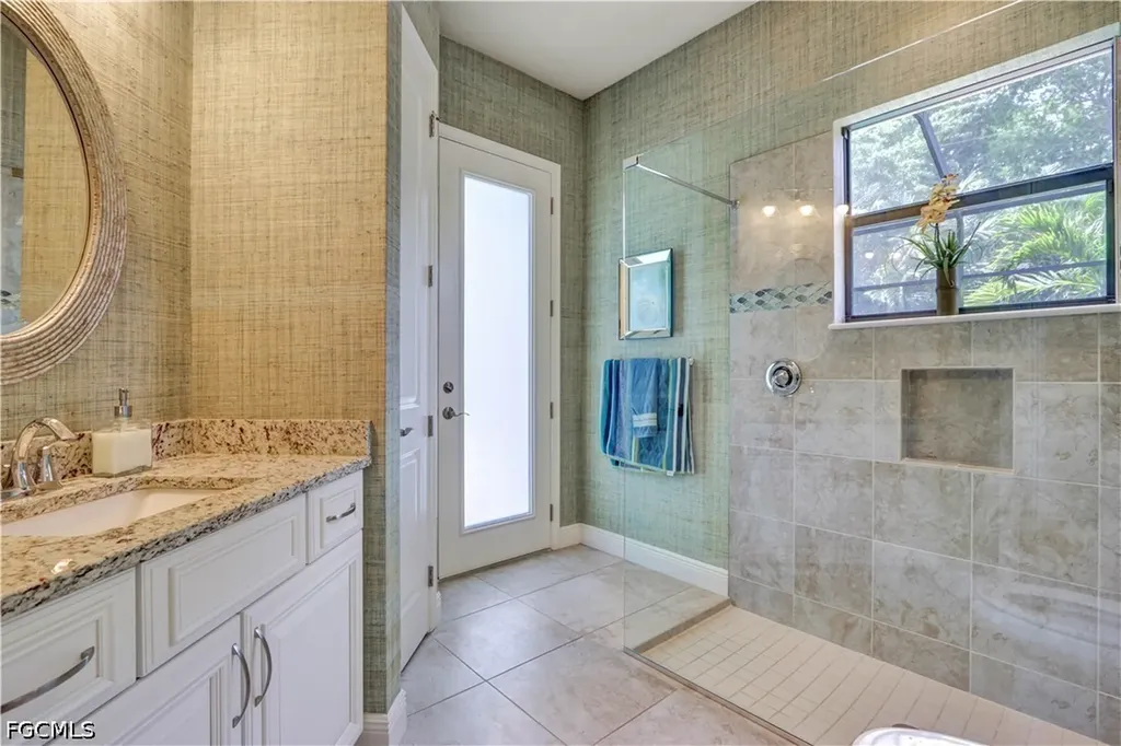 1406 Cape Coral Parkway W Cape Coral FL 33914