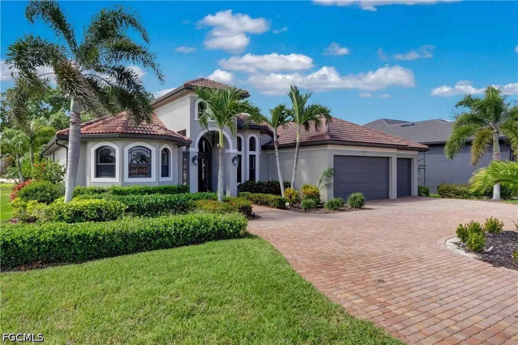 1406 Cape Coral Parkway W Cape Coral FL 33914