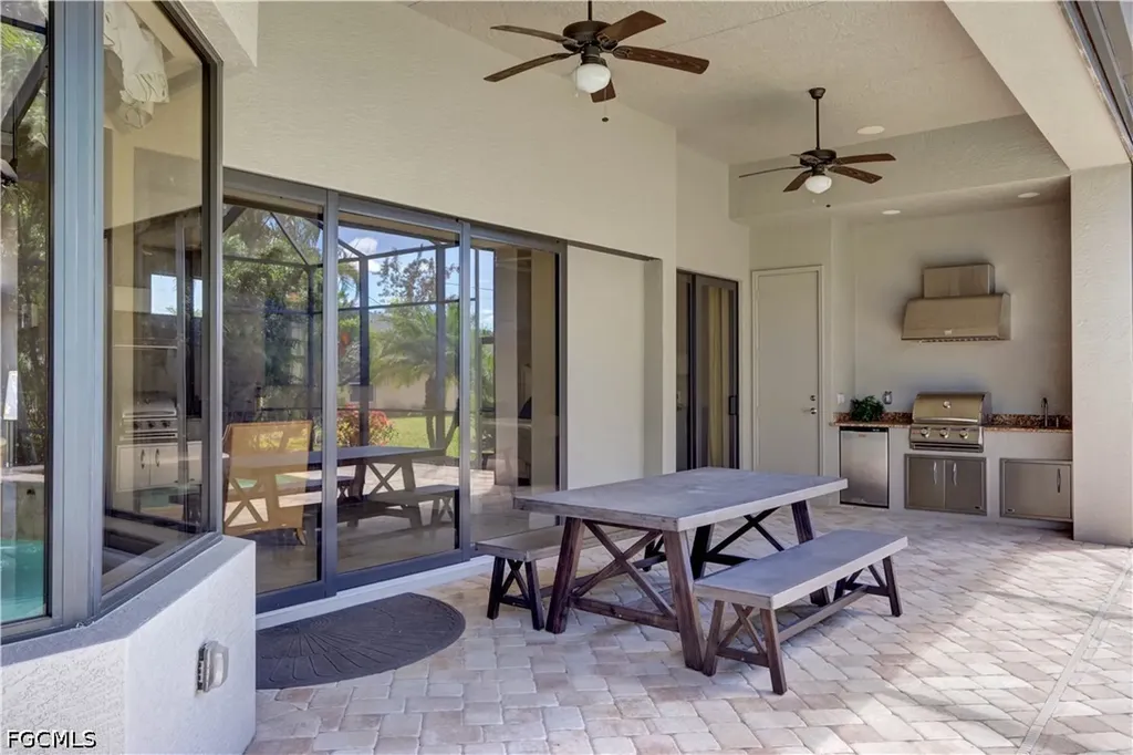 1406 Cape Coral Parkway W Cape Coral FL 33914