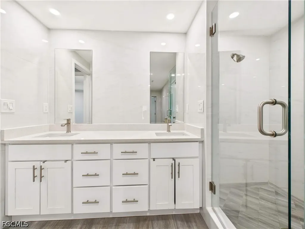 567 13th Street N Naples FL 34102