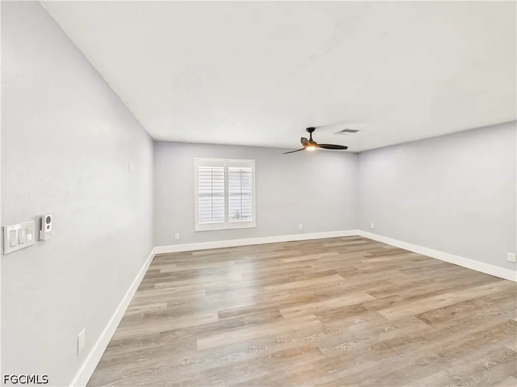 567 13th Street N Naples FL 34102