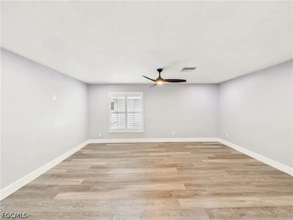 567 13th Street N Naples FL 34102