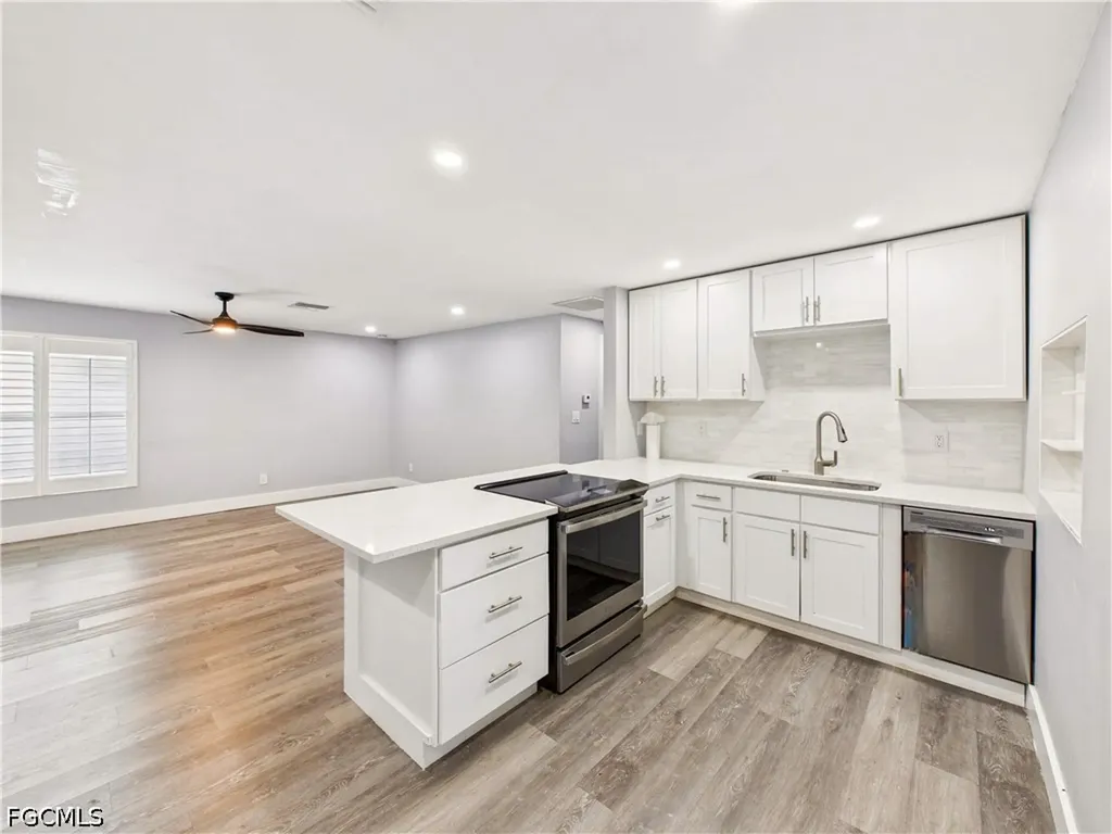 567 13th Street N Naples FL 34102