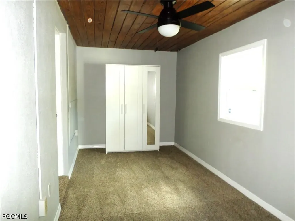 4436 Poinsettia Street Fort Myers FL 33905