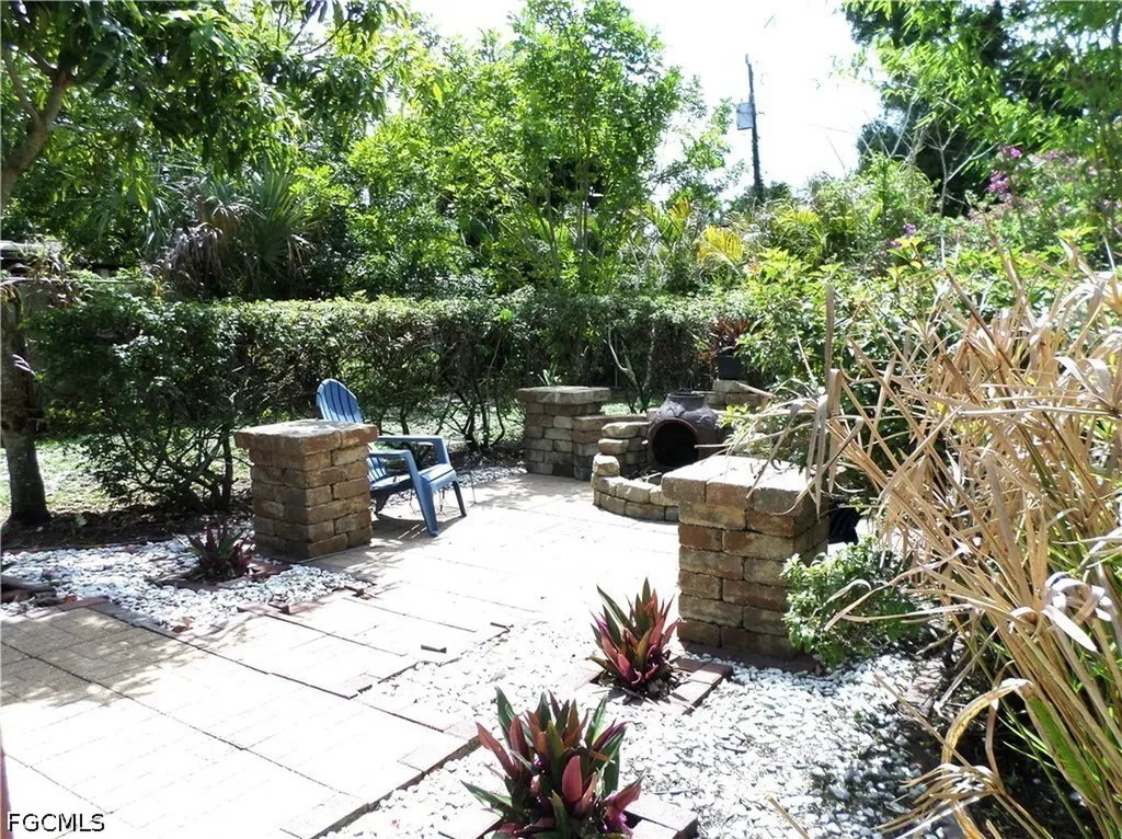 4436 Poinsettia Street Fort Myers FL 33905