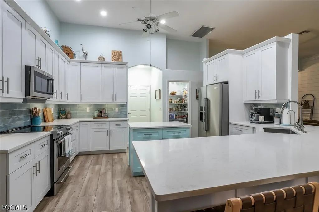 1702 NW 2nd Terrace Cape Coral FL 33993