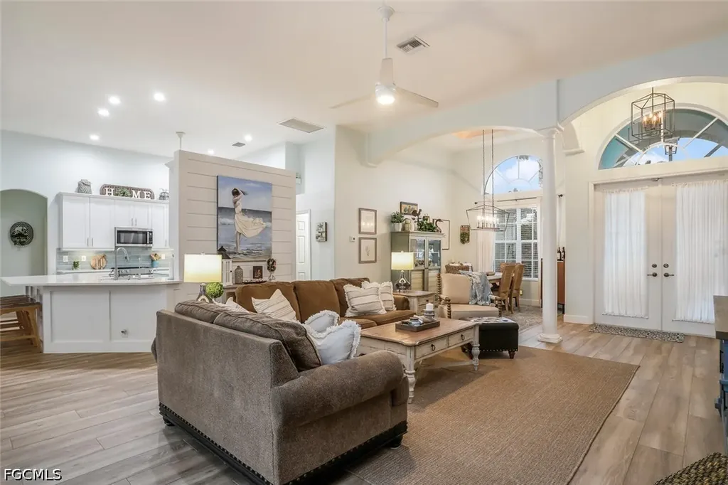 1702 NW 2nd Terrace Cape Coral FL 33993