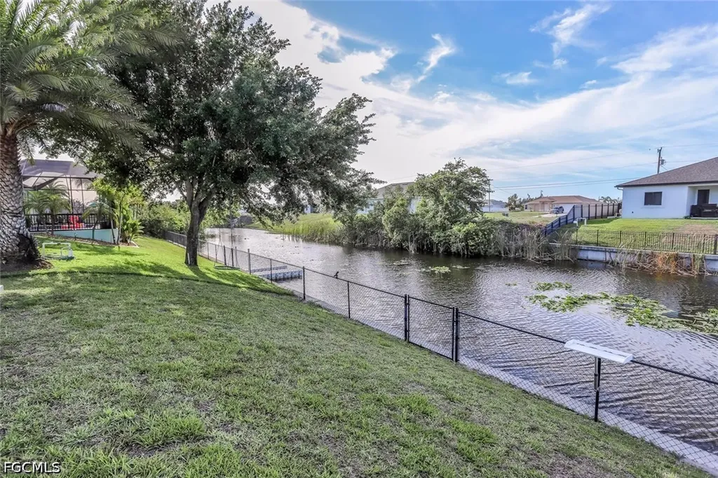 1702 NW 2nd Terrace Cape Coral FL 33993