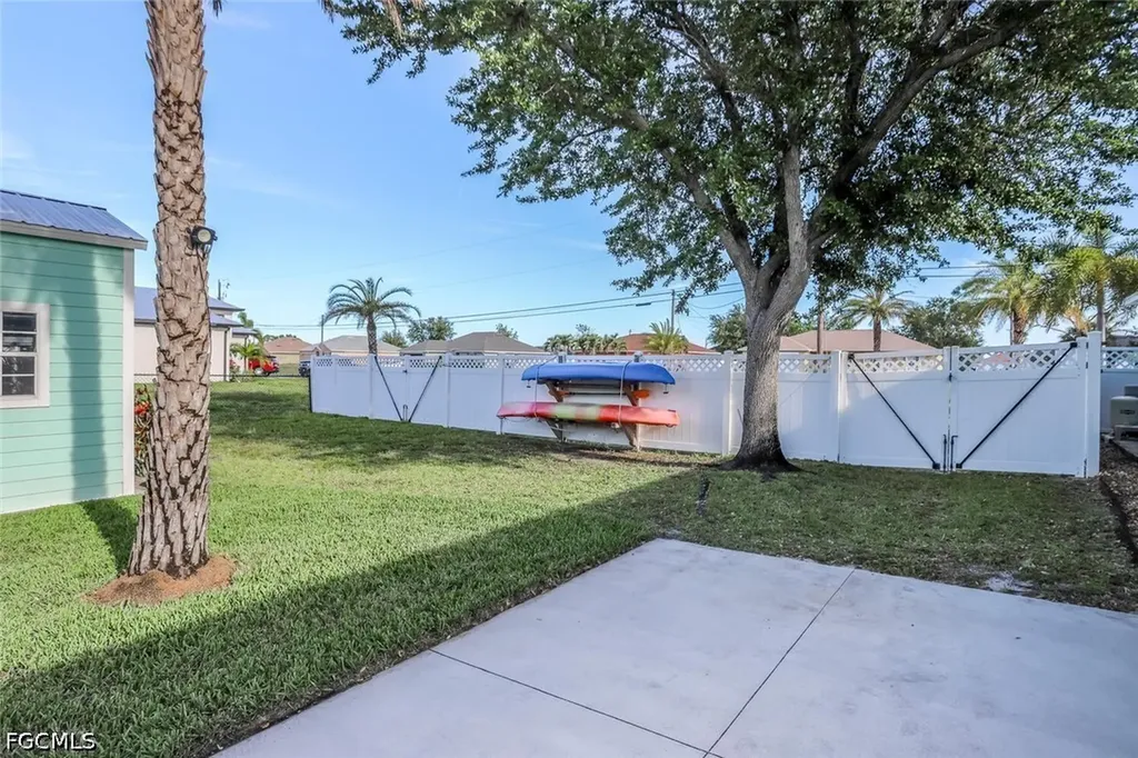 1702 NW 2nd Terrace Cape Coral FL 33993