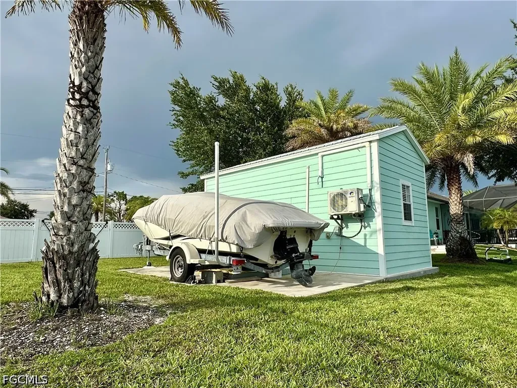 1702 NW 2nd Terrace Cape Coral FL 33993