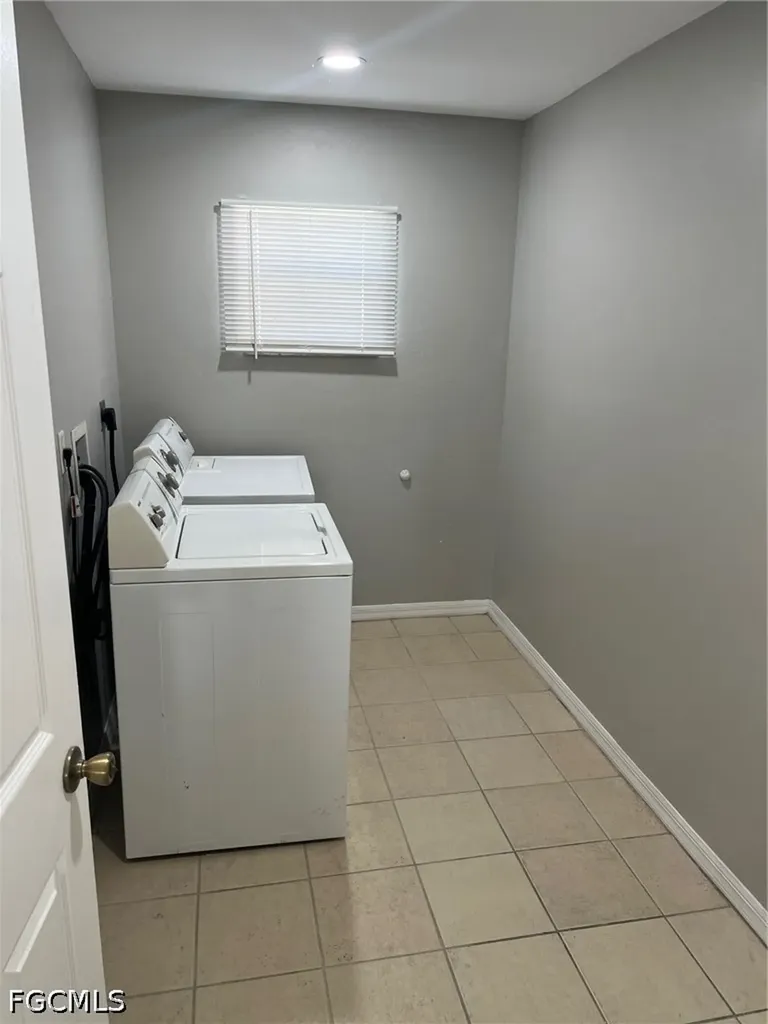 4015 6th Street SW Lehigh Acres FL 33976