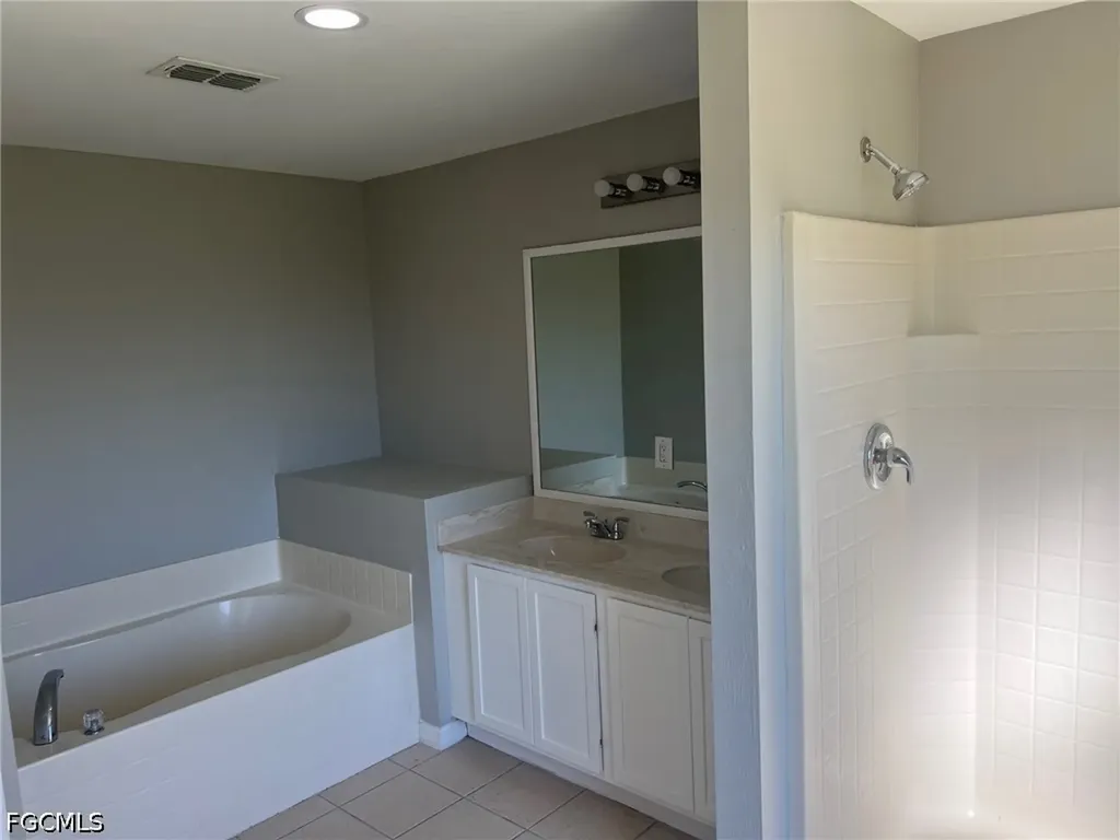 4015 6th Street SW Lehigh Acres FL 33976