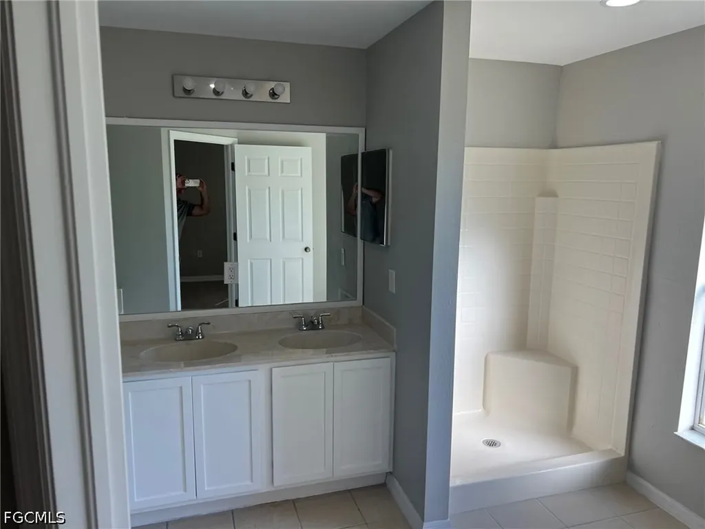 4015 6th Street SW Lehigh Acres FL 33976