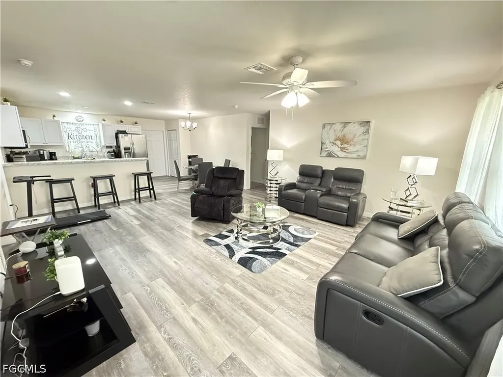 3707 19th Street SW Lehigh Acres FL 33976