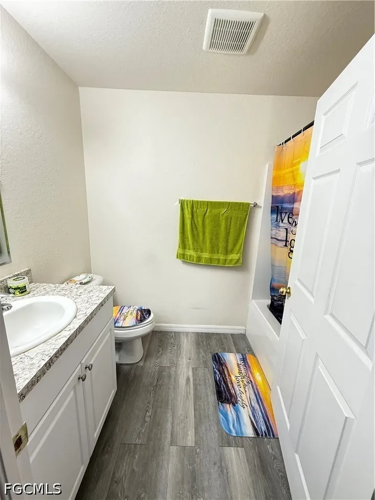 3707 19th Street SW Lehigh Acres FL 33976